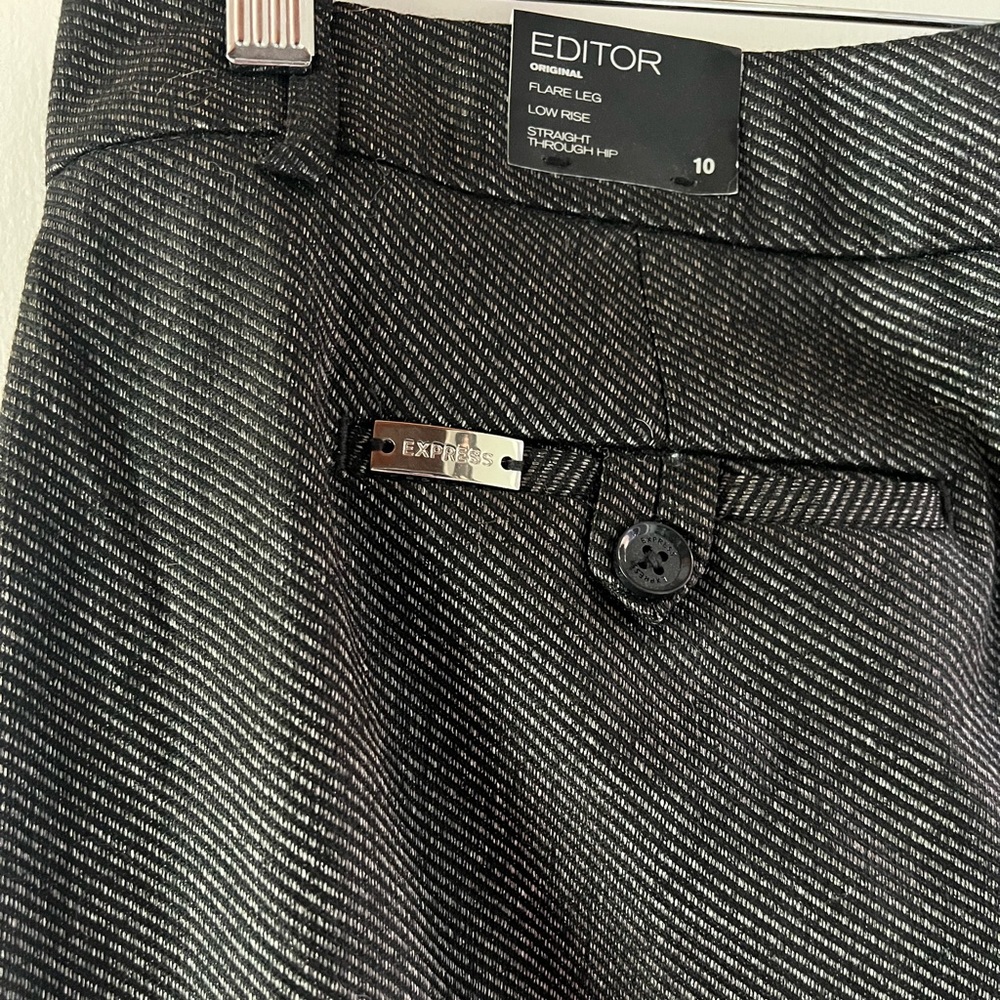 EXPRESS Editor size 10 trouser pants. NWT. Black / silver.